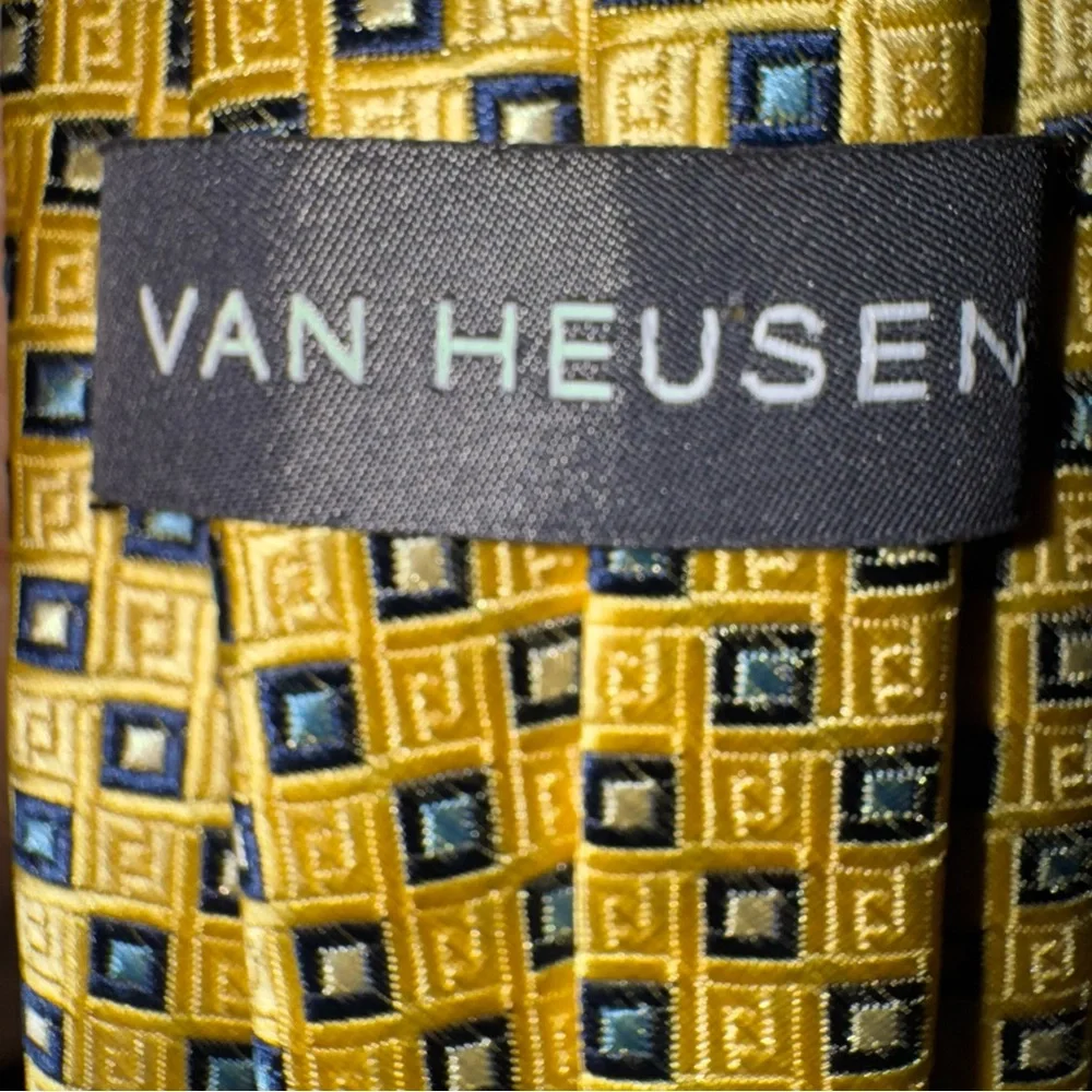 Boy’s Clip On Yellow Tie Blue and White Diamond Pattern #0784